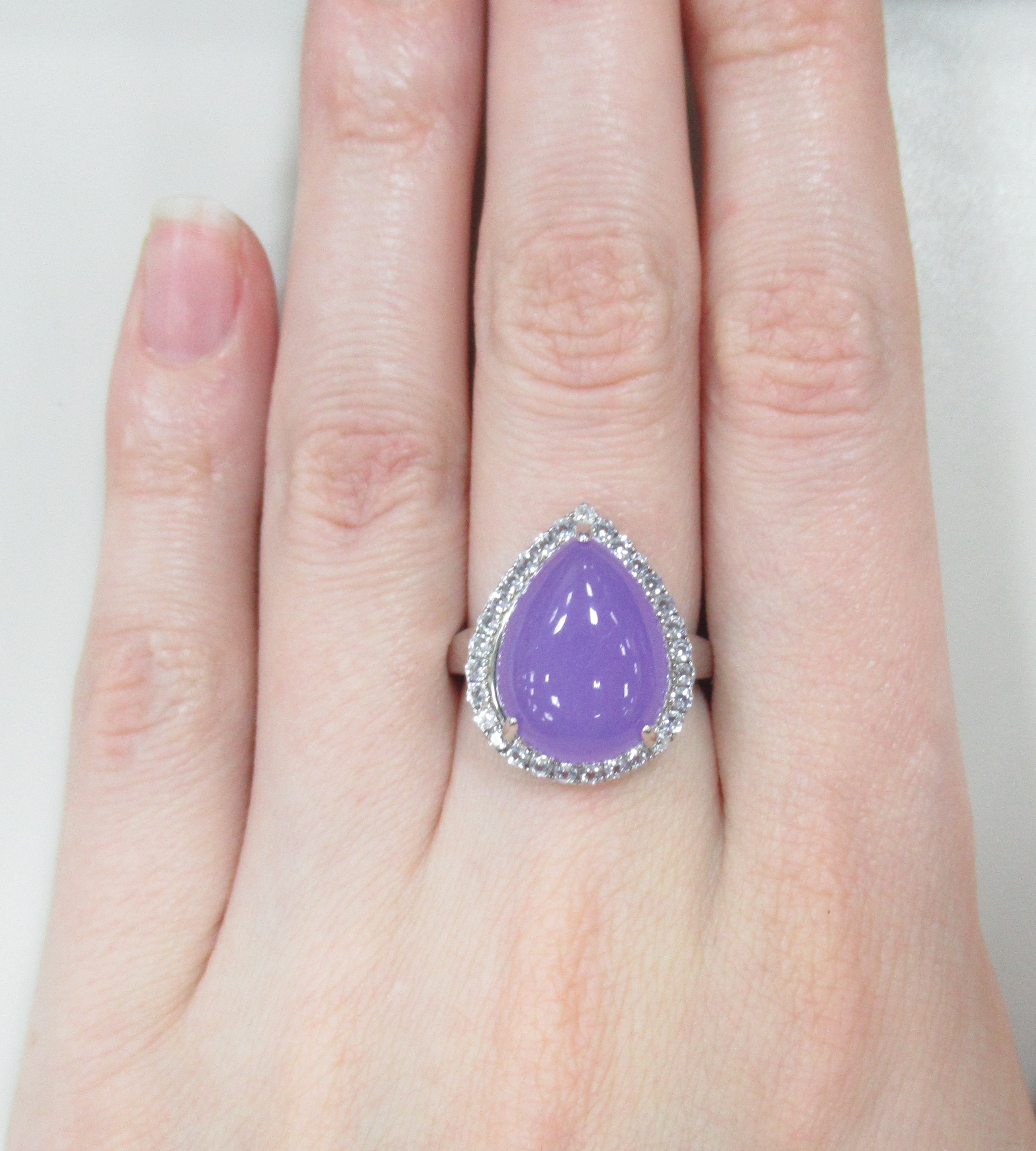 Серебряное кольцо с лавандовым жадеитом